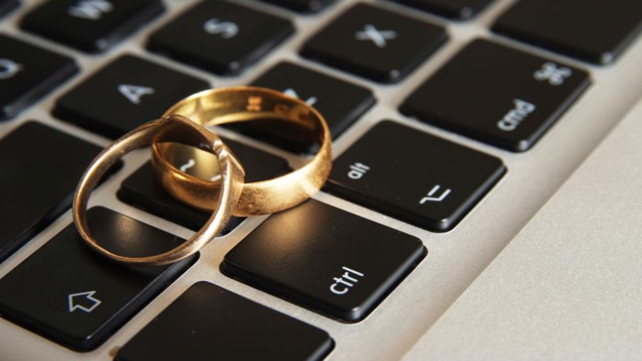 تفاصيل إجراءات عقد الزواج إلكترونيًا ودور المأذون 