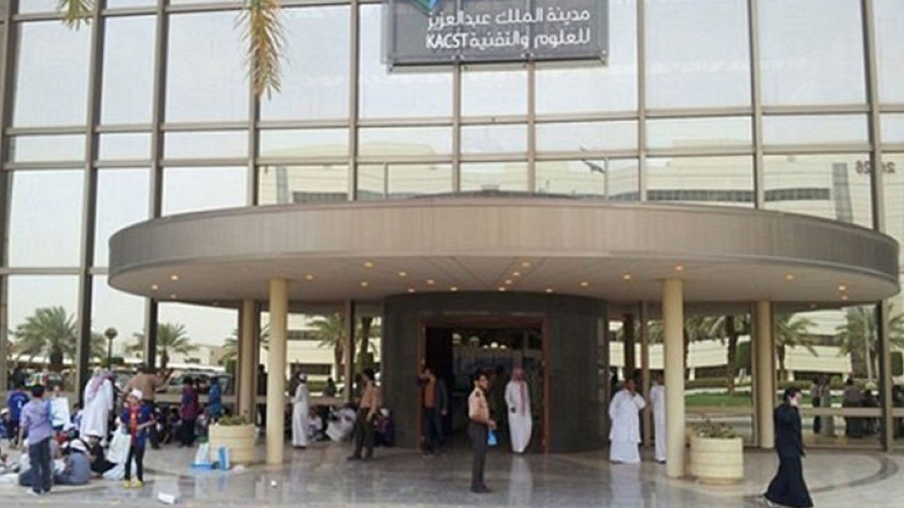 «مدينة الملك عبدالعزيز» تفتح باب التقديم لبرنامج التدريب التعاوني للطلاب والطالبات