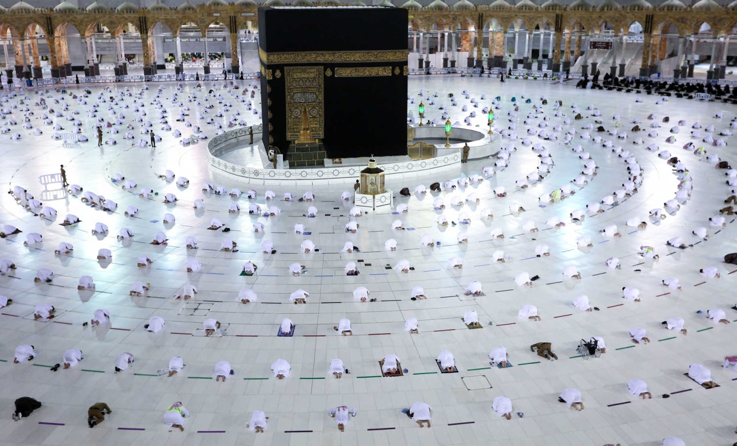 صلاة الظهر ستشهد عودة تطبيق إجراءات التباعد في المسجد الحرام