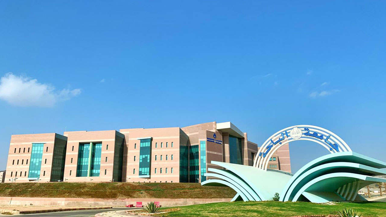 4 قرارات من جامعة الباحة بعد زيادة الحالات المشتبه إصابتها بـ«كورونا»