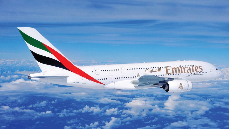 طيران الإمارات يوفر وظائف لحملة الثانوية فأعلى بمجال خدمات المطار بالرياض وجدة