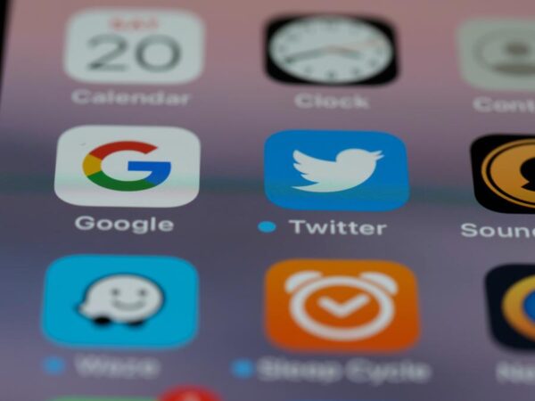 تويتر تطلق خاصية جديدة تكشف "عدد المشاهدات" على التغريدات