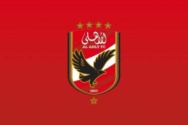 الأهلي بطل الدوري المصري يفوز على الزمالك برباعية قوية