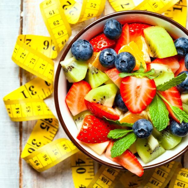 تناول الفاكهة يساعد على إنقاص الوزن