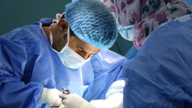 فريق طبي سعودي ينجح في إنهاء معاناة مريضة مصابة بورم نادر